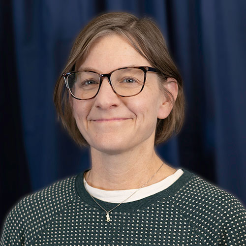 Portrait of Robyn Ferret