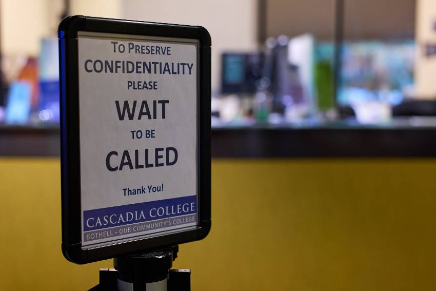 College Foundation Campus signage indicating the colocation with the University of Washington.